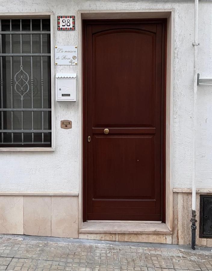 La Maison De Rose 오스투니 외부 사진